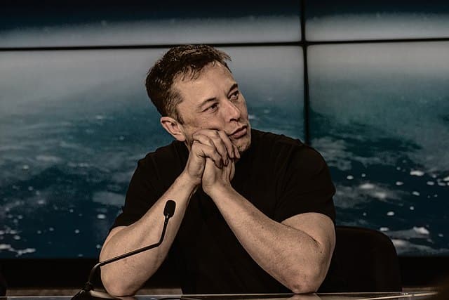 Twitter : Elon Musk va-t-il renoncer au rachat ?